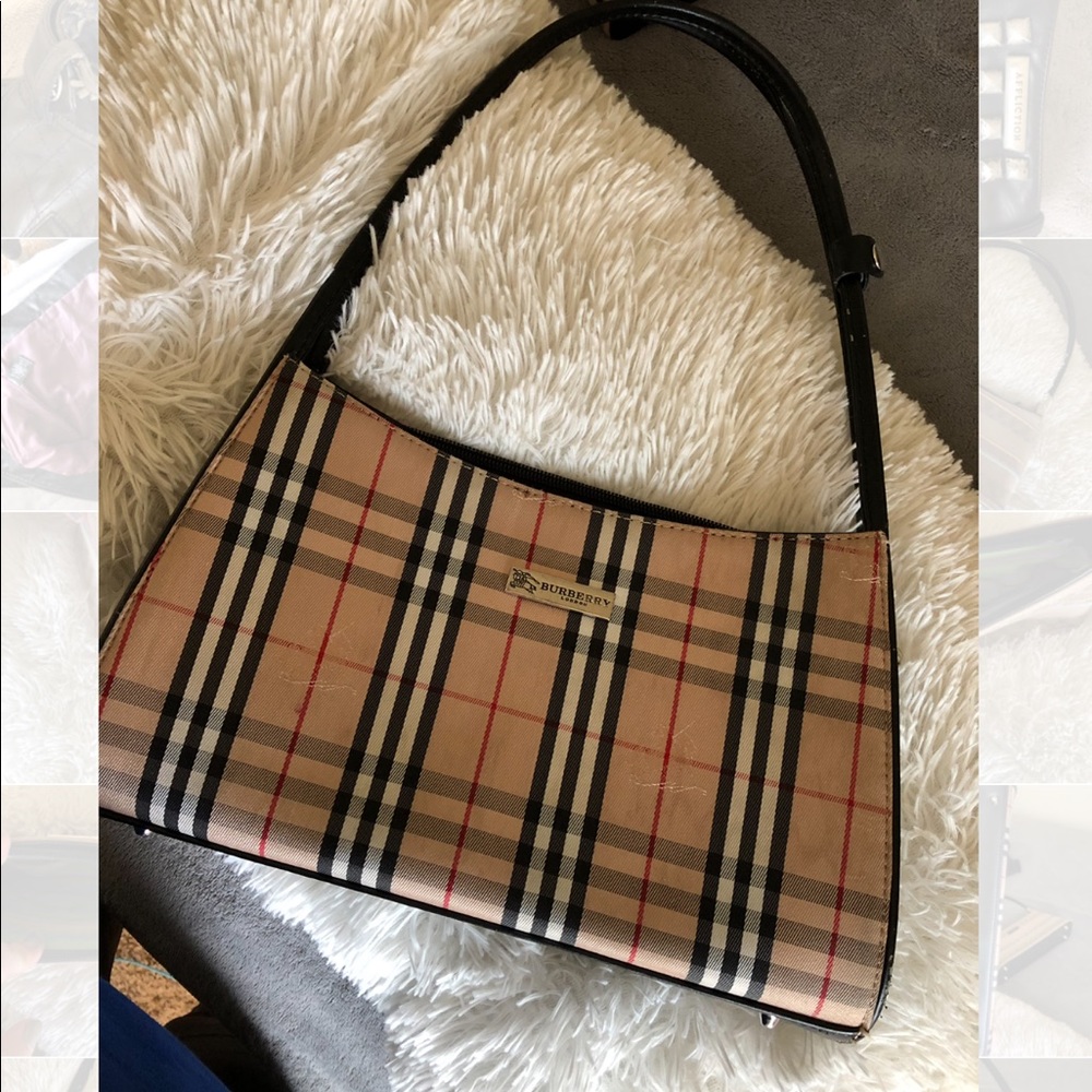 Burberry purse